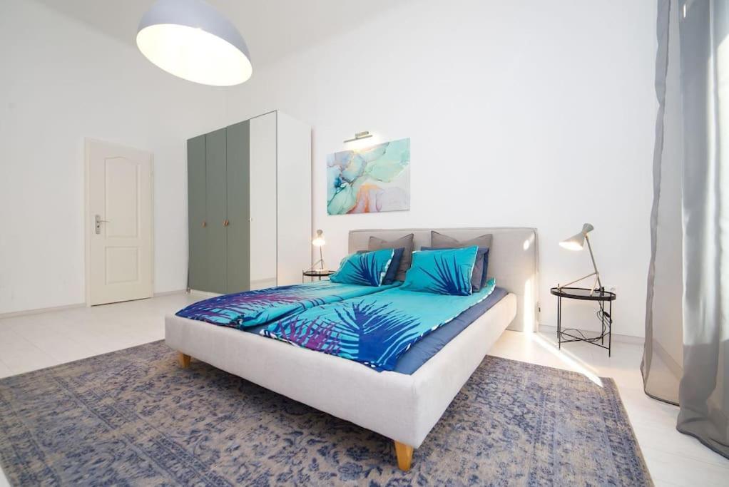 Spacious Nearby Parliament Apartment Budapest